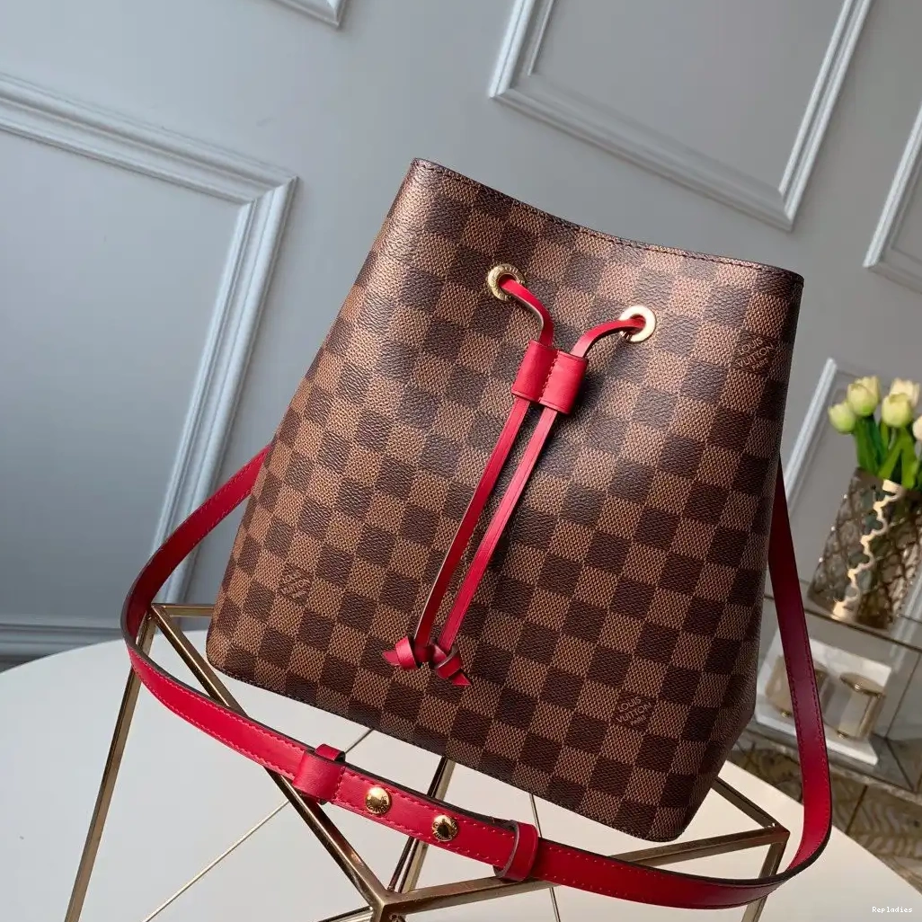 Cheap LOUIS VUITTON NÉONOÉ 0516
